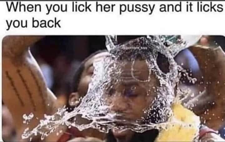 lick pussy back.jpg